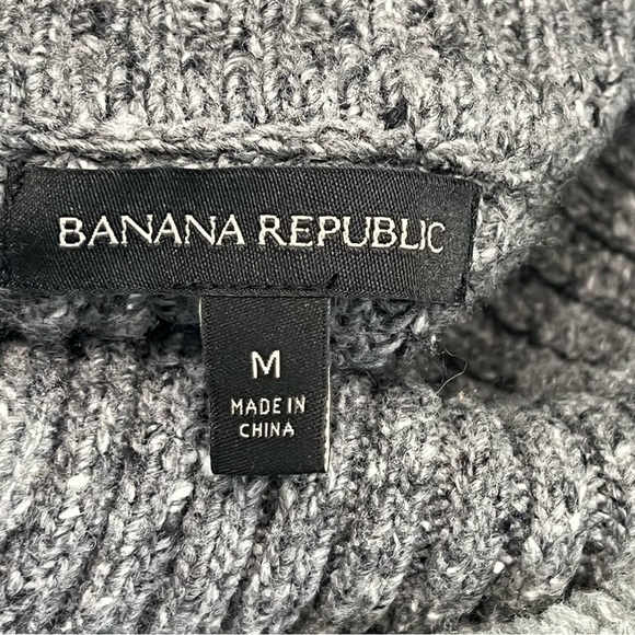 Banana Republic Gray Multi Textured Fringe Long Turtleneck Sweater Size Medium - Picture 9 of 10